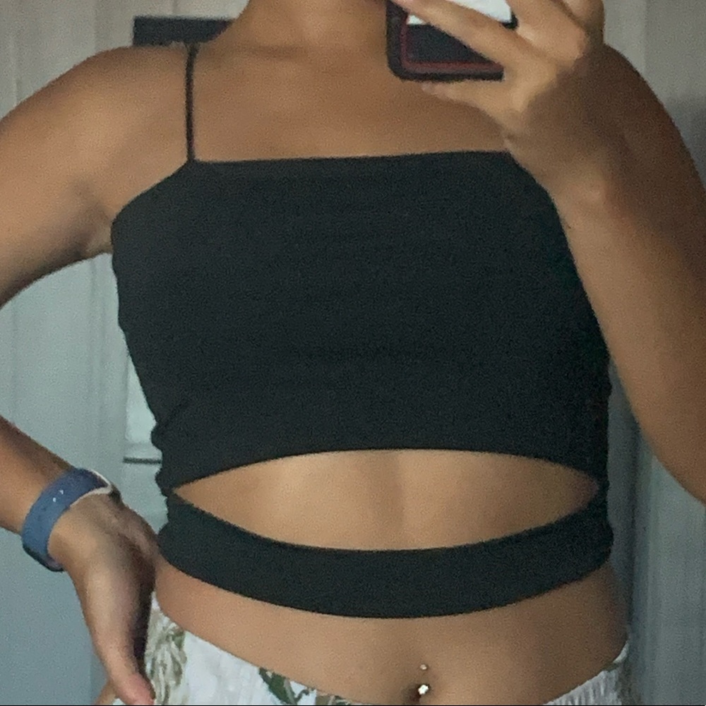 Black crop top
